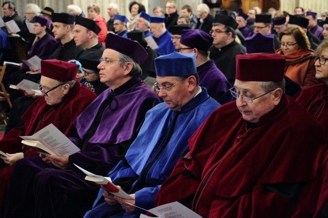 Nadanie tytułu doktora honoris causa prof. Rémiemu Brague'owi