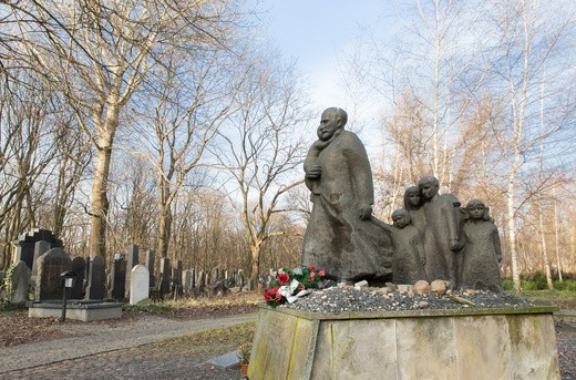 Cmentarz żydowski na Woli