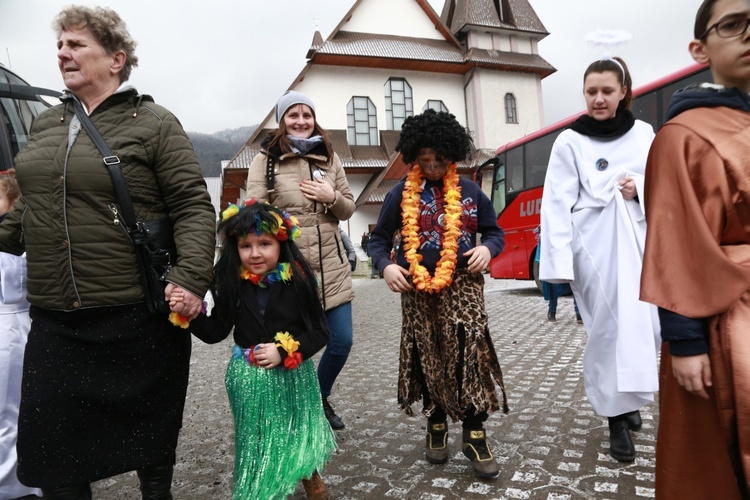 Kolędnicy misyjni w Tylmanowej