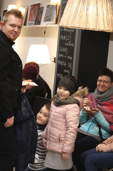 Otwarcie parafialnej kawiarni "Przystań" w Żywcu