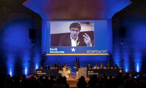 Madryt nie zgadza się, by Puigdemont rządził Katalonią z Brukseli