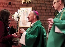 Jubileuszowa Eucharystia pod przewodnictwem biskupa pomocniczego diecezji warszawsko-praskiej Marka Solarczyka.