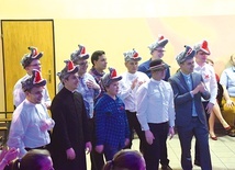 Podczas balu nie zabrakło zabawnych inscenizacji.