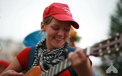 Helena Kmieć - wolontariuszka, oazowiczka, "muzyczna Helelenka" na pielgrzymkach