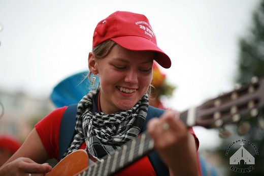 Helena Kmieć - wolontariuszka, oazowiczka, "muzyczna Helelenka" na pielgrzymkach