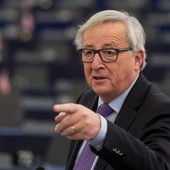 Juncker: Prowadzimy konstruktywny dialog z polskim rządem