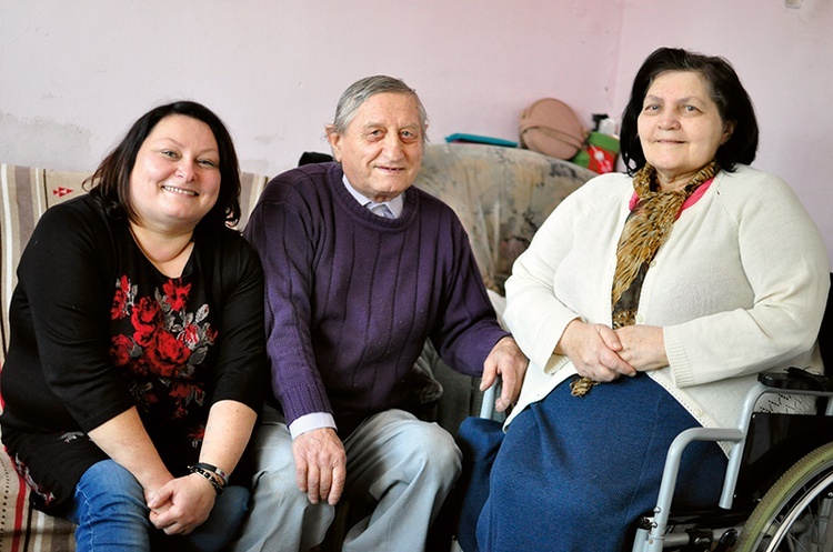 Krystyna Zajko (z prawej) mieszka w Korytowie od dzieciństwa. Widziała wiele zmian.