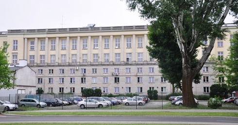 Polskie generatory prądu dla Kijowa nie są sprzedawane na OLX; MSWiA może je kontrolować