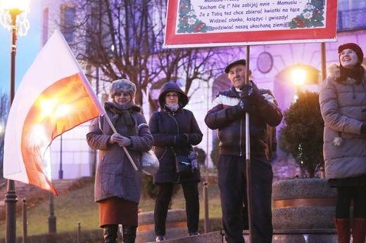 Obrońcy życia pikietowali na placu Chrobrego w Bielsku-Białej