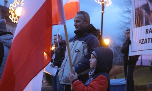 Obrońcy życia pod Zamkiem Sułkowskich