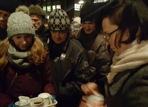 Śląskie. Punkty pomocy i Zupa w Kato. Pomoc dla bezdomnych