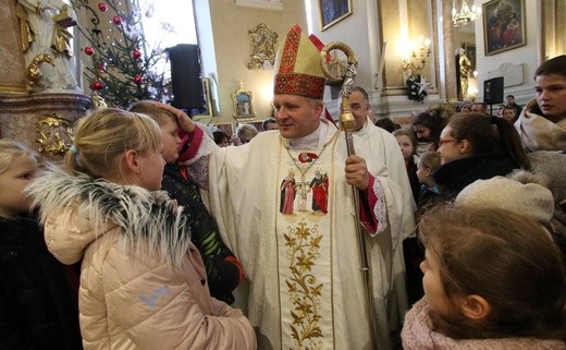 Dzieci roratnie u świętego Józefa