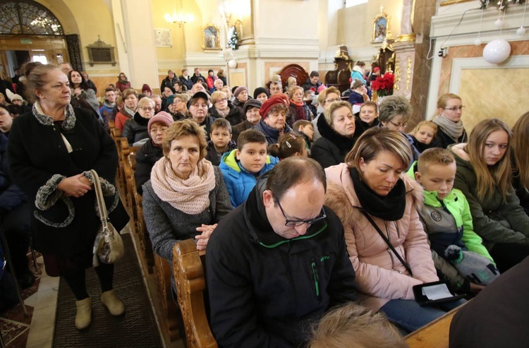 Dzieci roratnie u świętego Józefa