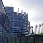 Niemiecki eurodeputowany krytykuje traktowanie Polski w UE
