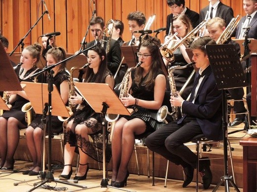 Big band młodych dla Hospicjum św. Kamila