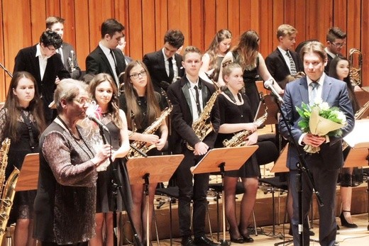 Big band młodych dla Hospicjum św. Kamila