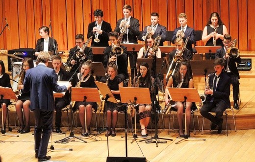 Big band młodych dla Hospicjum św. Kamila