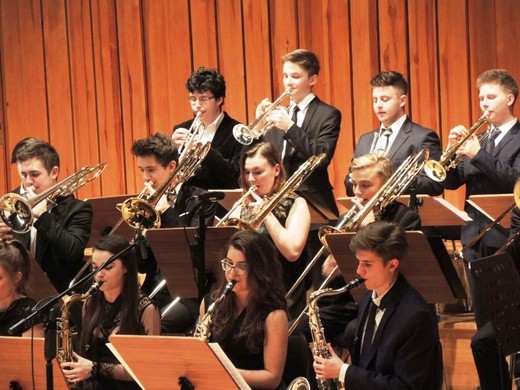 Big band młodych dla Hospicjum św. Kamila