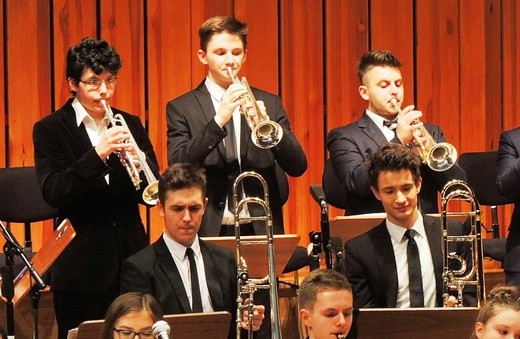 Big band młodych dla Hospicjum św. Kamila