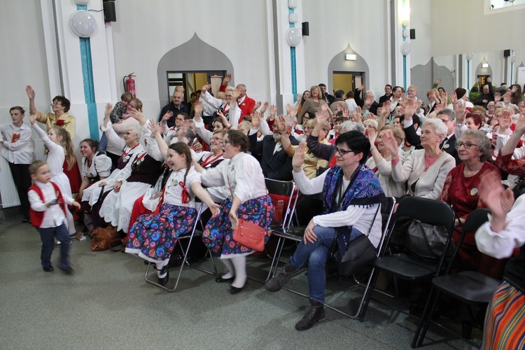 II Przegląd Kolęd i Pastorałek w Złotym Stoku 