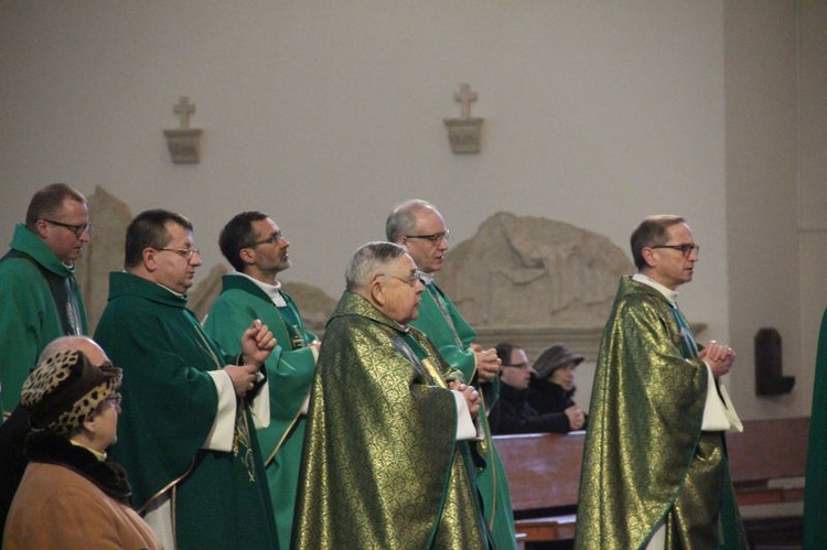 Poświęcenie ołtarza adoracji Najświętszego Sakramentu w Zielonej Górze