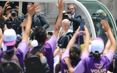 Papież do młodych: serca nie można „fotoszopować”