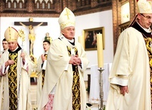Ingres bp. Romualda Kamińskiego do katedry warszawsko- -praskiej odbył się 20 stycznia.