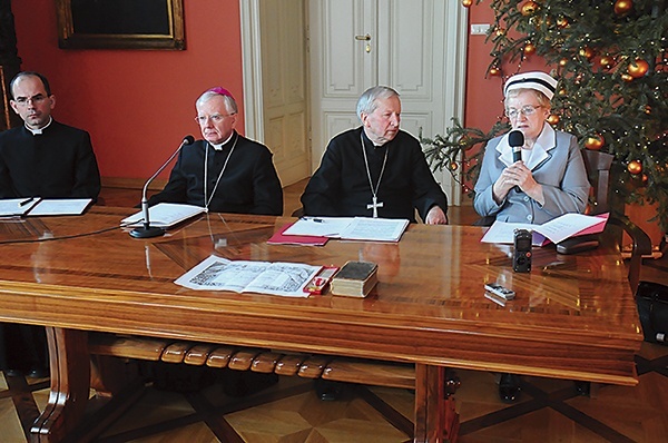 ▲	W spotkaniu wzięła udział m.in. pielęgniarka Helena Matoga, uczennica czcigodnej służebnicy Bożej.