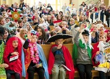 Spotkanie kolędników w sanktuarium Matki Bożej Latyczowskiej.