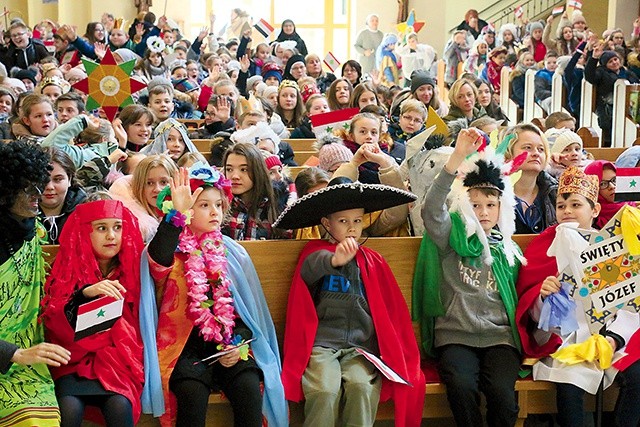 Spotkanie kolędników w sanktuarium Matki Bożej Latyczowskiej.