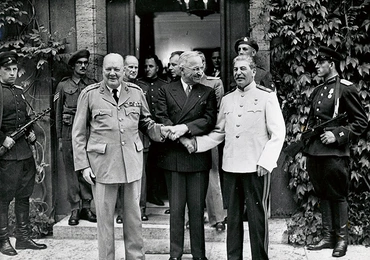 Winston Churchill, Harry Truman i Józef Stalin podczas konferencji w Poczdamie, 23 lipca 1945.
