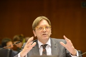 Guy Verhofstadt może stracić immunitet