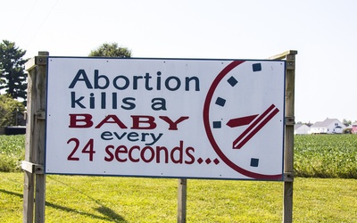 Irlandczycy zagłosują w referendum ws. aborcji