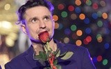 Na zakończenie koncertu Janusz Radek otrzymał czerwoną różę od młodej parafianki.