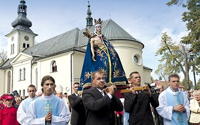 W tym roku przypada 25. rocznica koronacji Piety Hałcnowskiej.