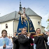 W tym roku przypada 25. rocznica koronacji Piety Hałcnowskiej.