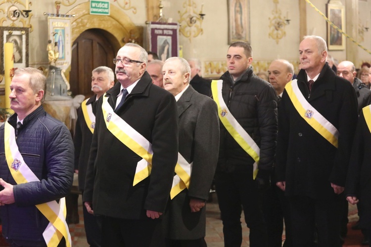 Poświęcenie sztandaru Rycerzy Kolumba w Gilowicach