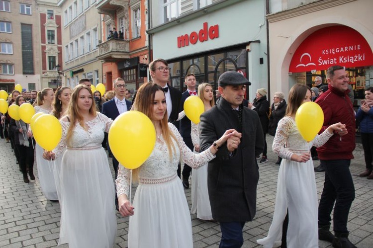 Polonez na zielonogórskiej starówce