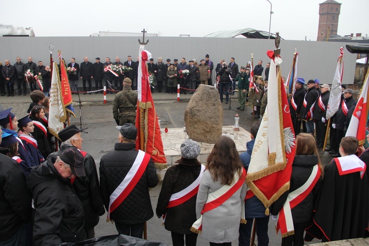 Rocznica rozstrzelania 54 zakładników w Dębicy