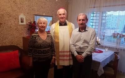 Biskup Ignacy Dec z wizytą duszpasterską