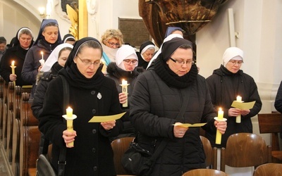 Osoby konsekrowane odnowiły swoje śluby i przyrzeczenia