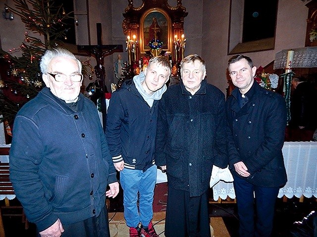 Koncert odbył się 28 stycznia w kapliczce na starym cmentarzu przy ul. 1 Maja w Ząbkowicach Śląskich. W kościółku zgromadziło się prawie 100 osób.