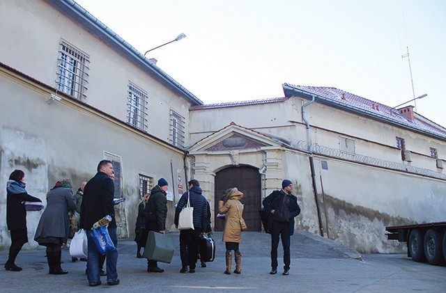 Ekipa, która przeprowadziła pierwszą edycję Alphy w wiśnickim więzieniu.