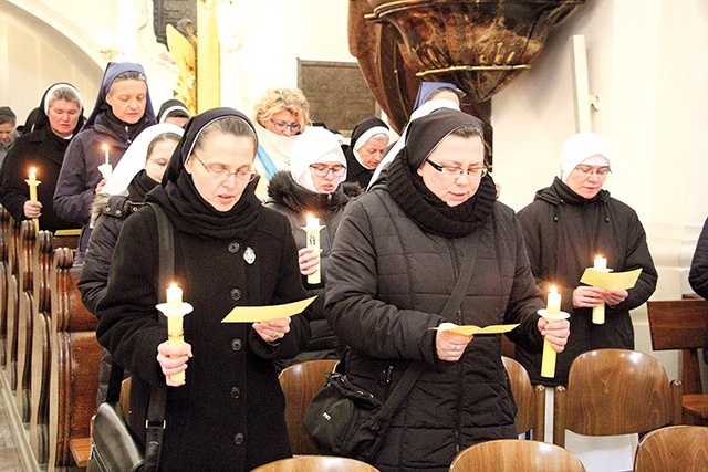 Odnowienie ślubów i przyrzeczeń.