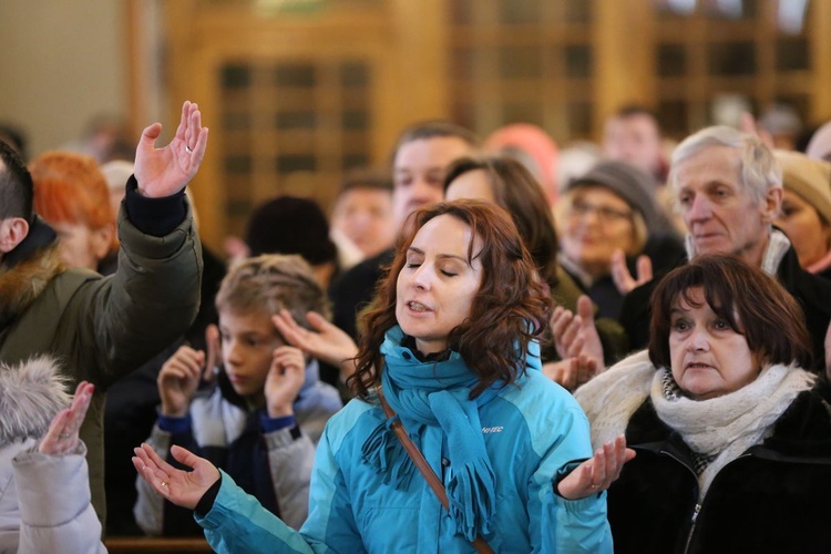Modlitwa uwielbienia w Sulisławicach
