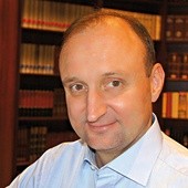 Ks. prof. Mariusz Rosik, biblista, wykładowca Papieskiego Wydziału Teologicznego i Uniwersytetu Wrocławskiego.