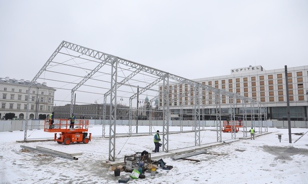 Rada Warszawy przeciw budowie pomnika smoleńskiego na pl. Piłsudskiego