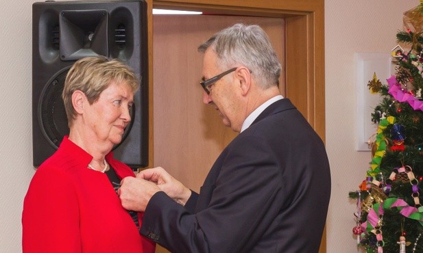 Prezes Maria Sysak-Łyp odznaczona
