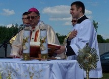 Abp Józef na fotografii