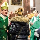 – Choroba czy ból mogą być ofiarowane jako dar za zbawienie świata  – zaznaczył metropolita.